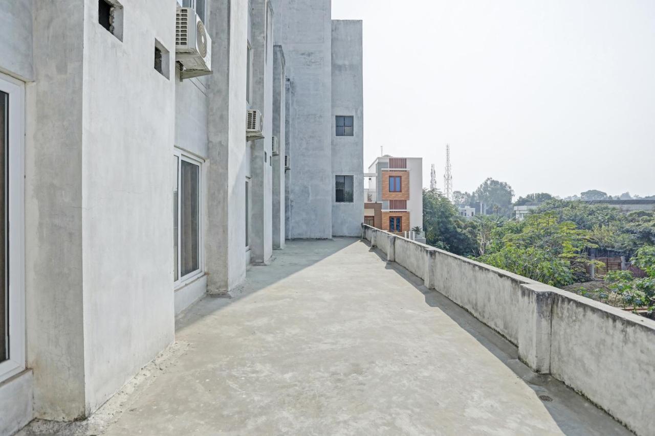 Oyo Flagship 80971 The Lime Tree Bareilly Exterior foto